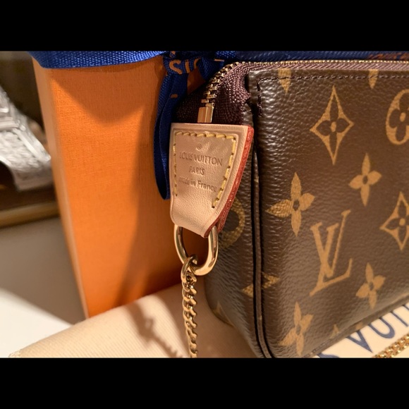 SOLD - Picture 2 of 4